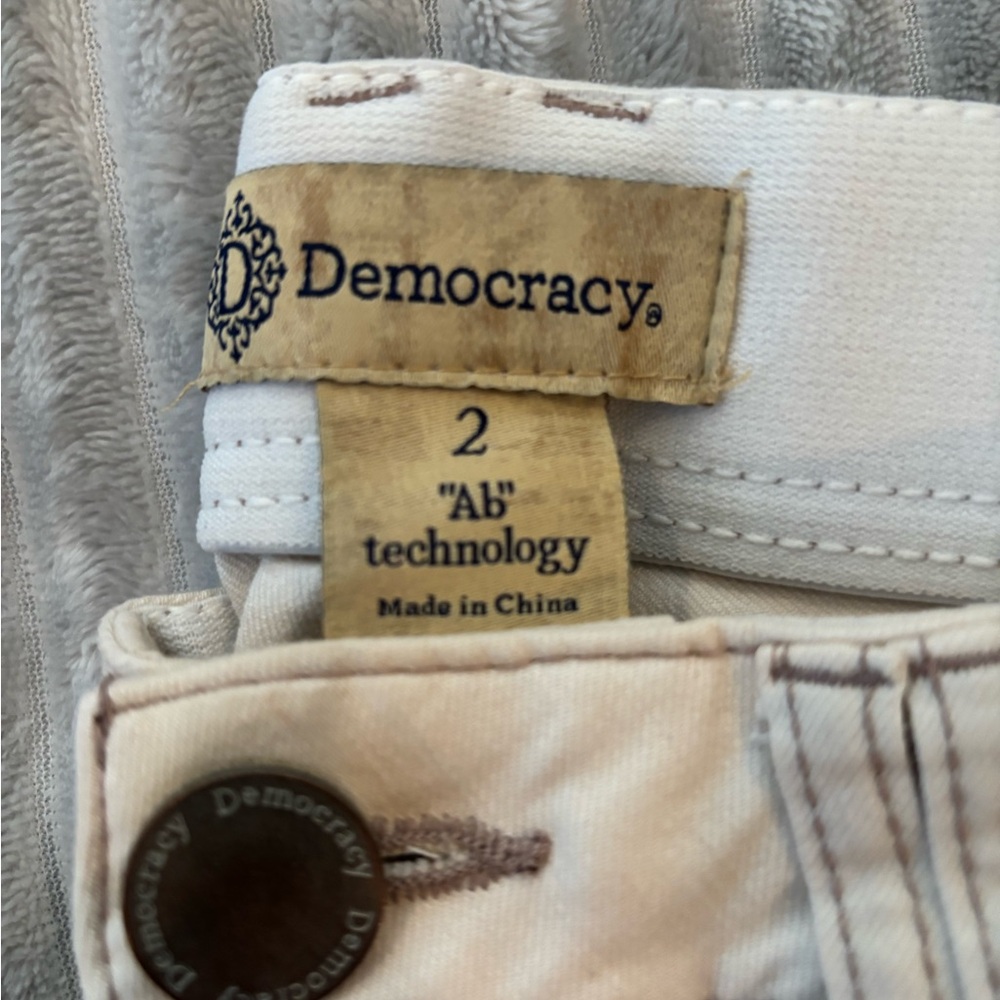 EUC Women's Democracy Cream Jeans
“Ab” technology - Picture 10 of 11